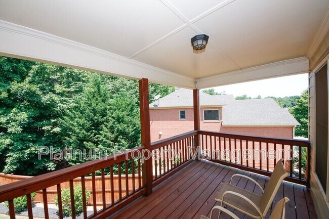 Building Photo - 4580 Wykeshire Ct