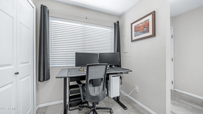 Building Photo - 2615 Hayden Rd