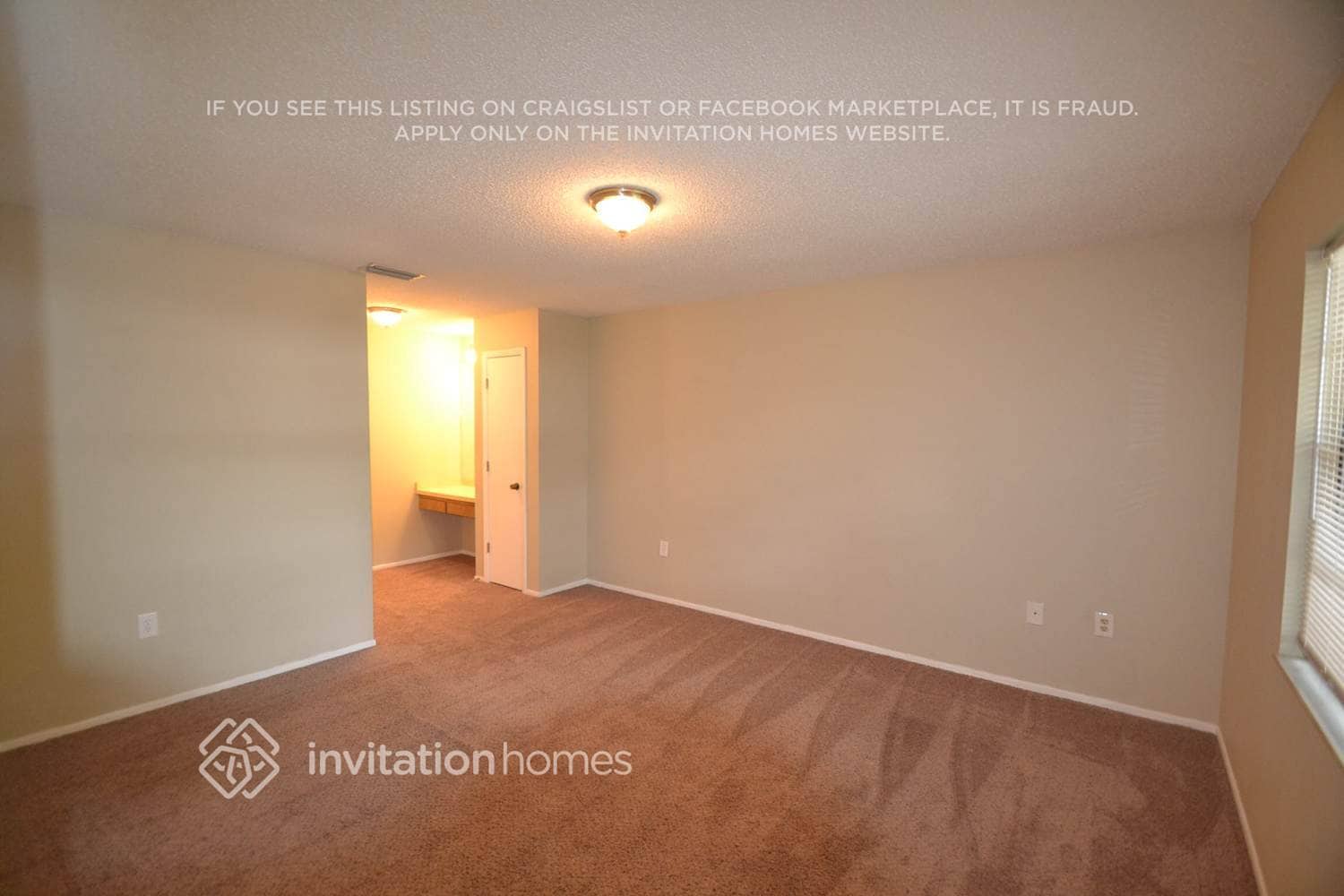 Building Photo - 3240 Maiden Ln