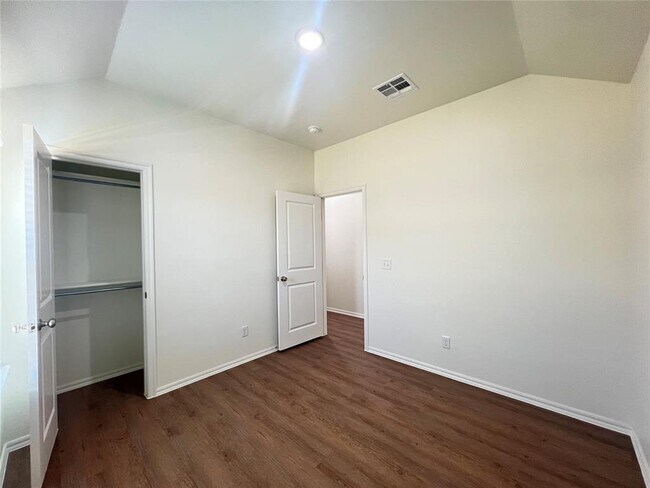 Building Photo - 10622 SW 17th St