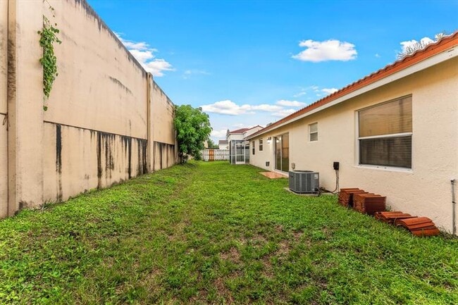Building Photo - 6000 NW 43rd Terrace