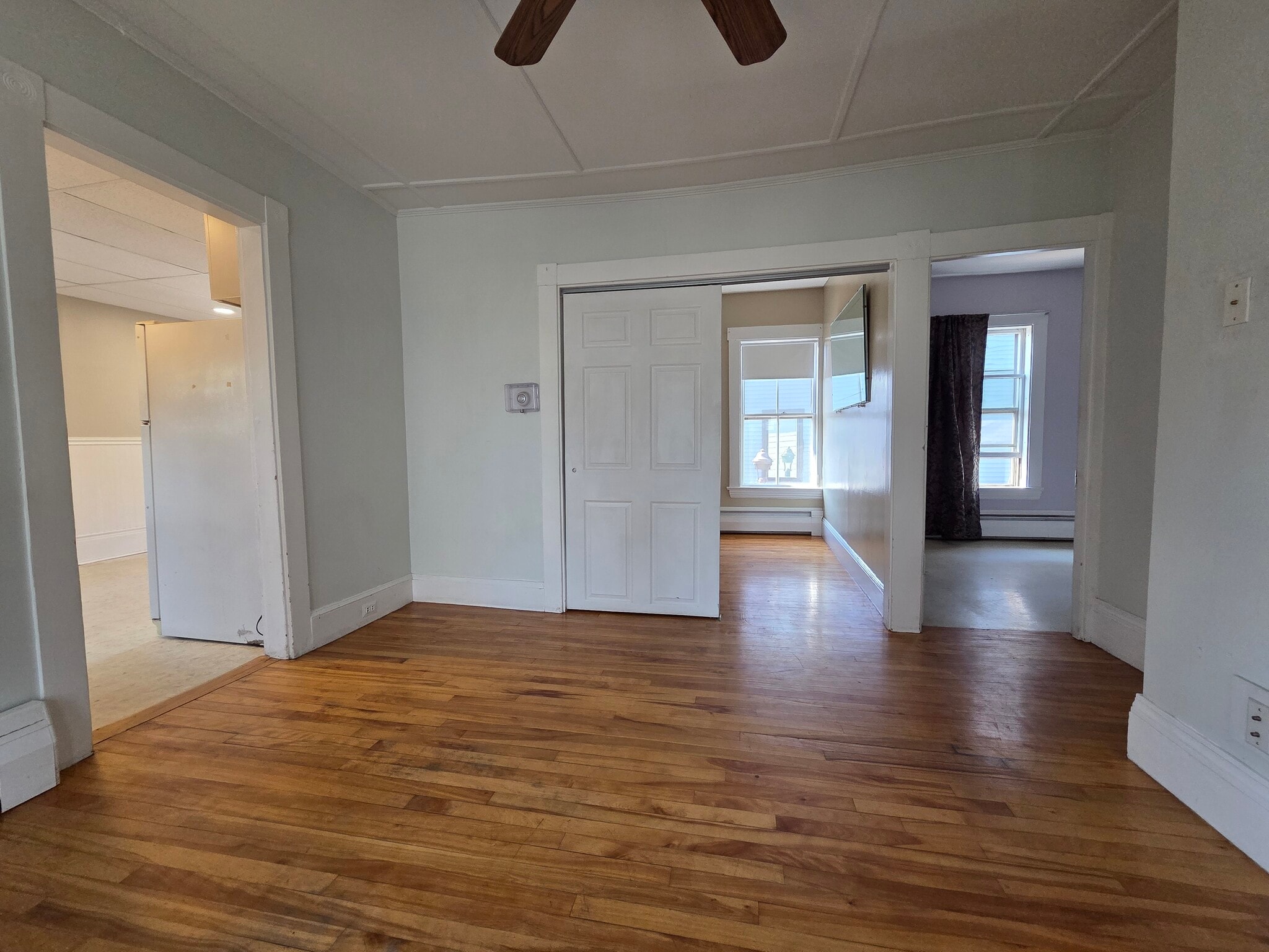 Living Room - 85 Pierce St