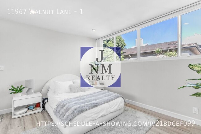 Building Photo - Newly remodeled modern 2 Bed + 1.5 Bath tw...