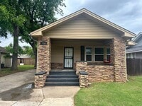 Building Photo - 750 S Jenkins Ave