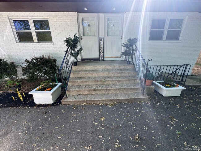 Building Photo - 408 7th St