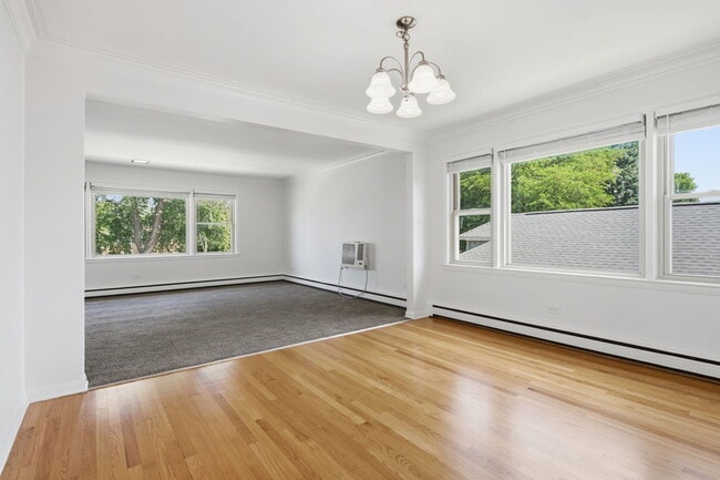 Building Photo - 2726 N Nordica Ave