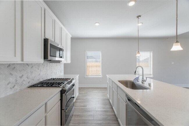 Building Photo - 10627 Whitejacket