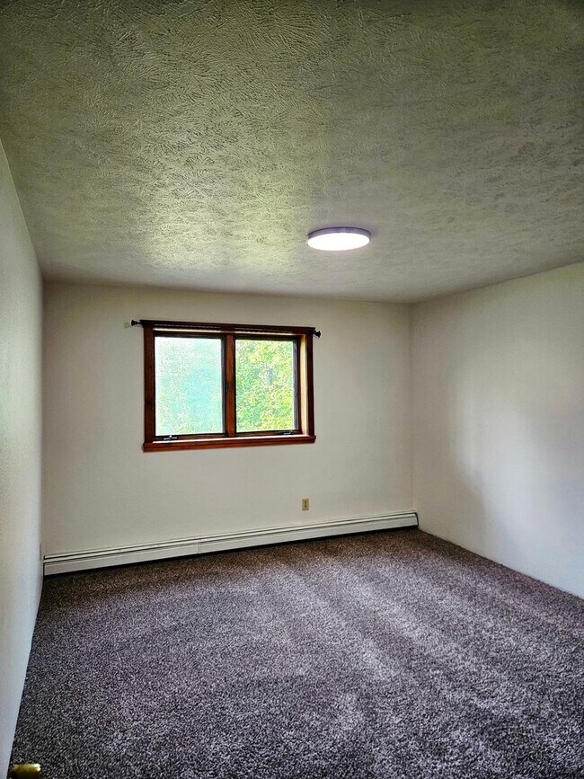 Building Photo - 709 Oconnor Rd