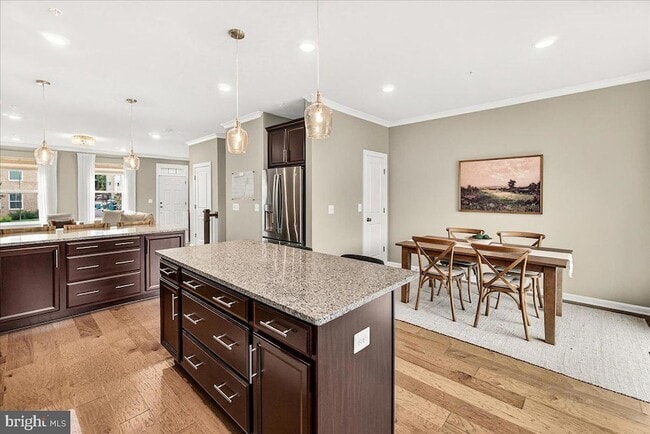 Building Photo - 22739 Tate St