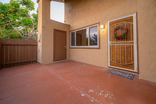 Building Photo - Two Weeks FREE Chula Vista Townhome 2 Bed 1 Bath with assigned parking, Refreshed w/prime amenities.