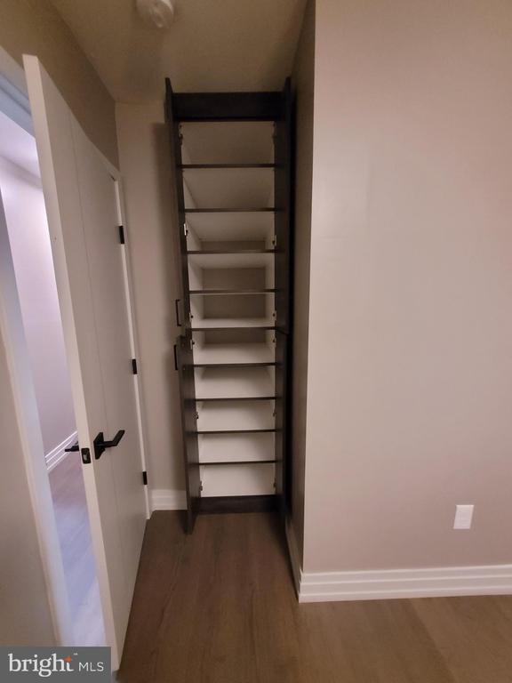 Building Photo - 2710 Rose Valley Dr