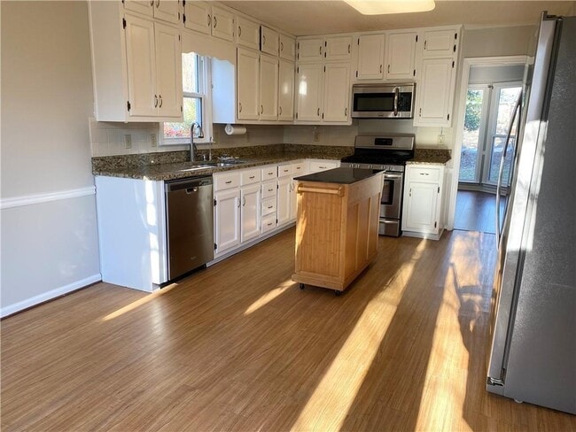 Building Photo - 105 Floss Flower Ct