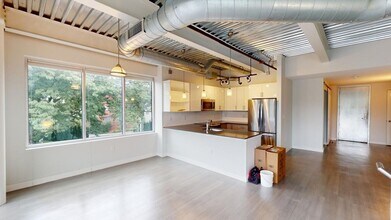 Building Photo - 15 Richdale Ave