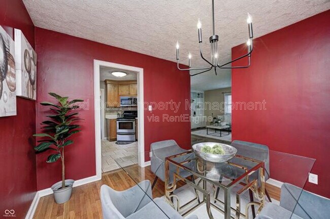 Building Photo - 6115 Indianola Ave