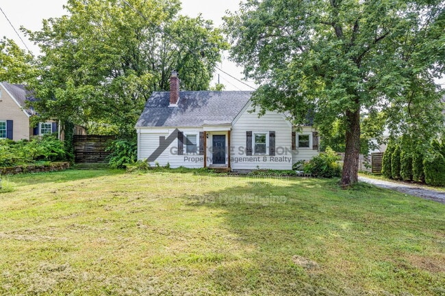 Building Photo - 2930 Primrose Cir