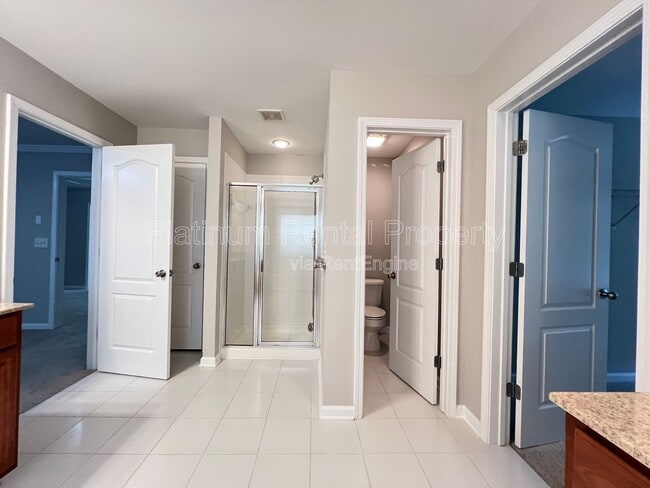 Building Photo - 3080 Whitfield Ave