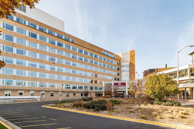 Building Photo - 2601 University Ave