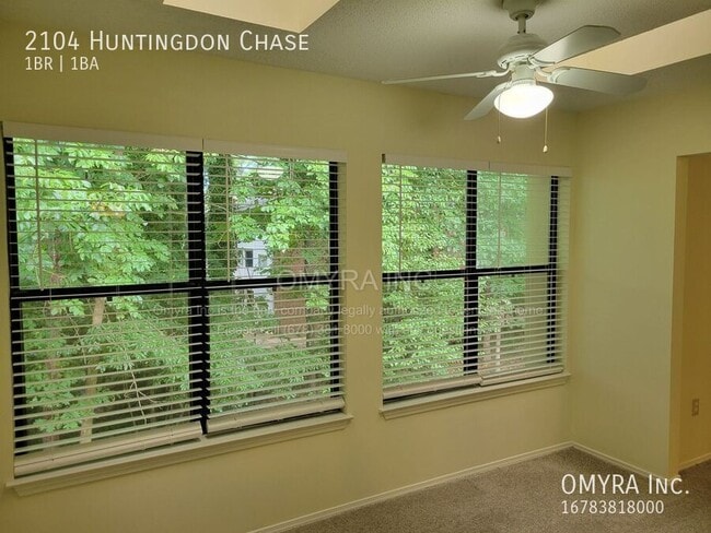 Building Photo - 2104 Huntingdon Chase