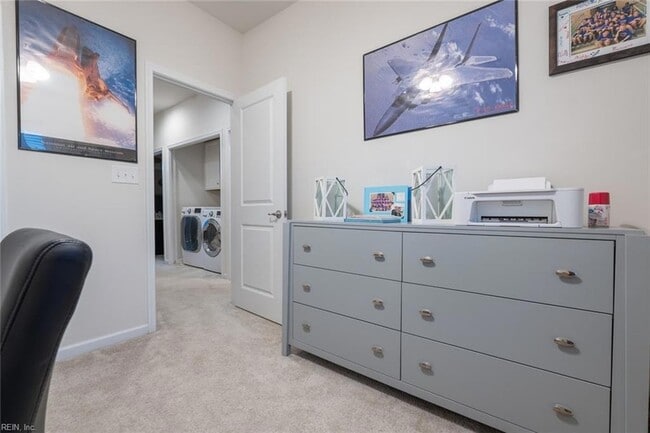 Building Photo - 605 Brickell Chase