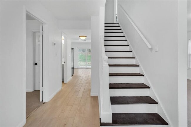 Building Photo - 2875 Webb Rd
