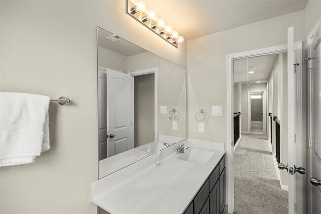 Building Photo - 29471 Westhope Dr