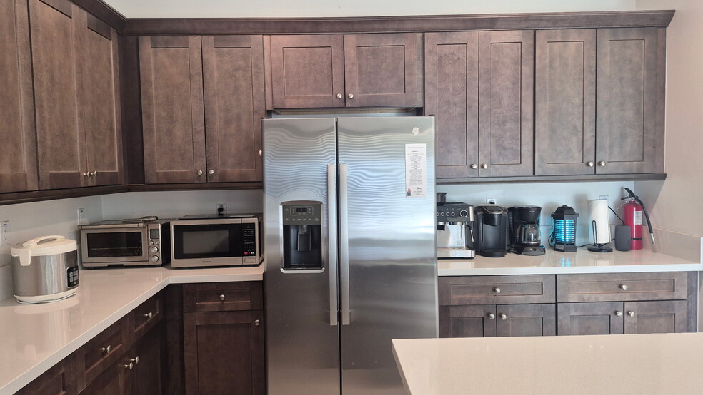 Common area-Kitchen - 31192 Campolina Way