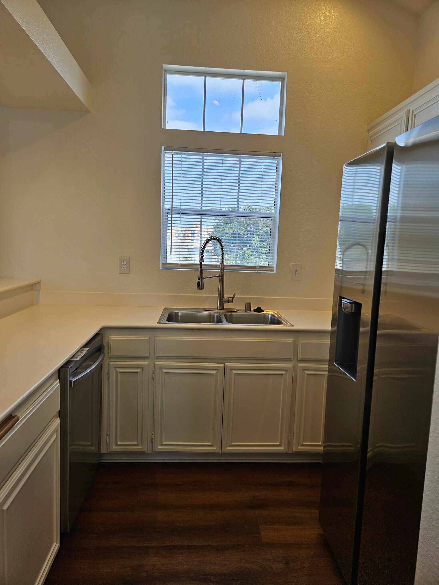 Brand new sink & faucet - 11829 Gateway Blvd