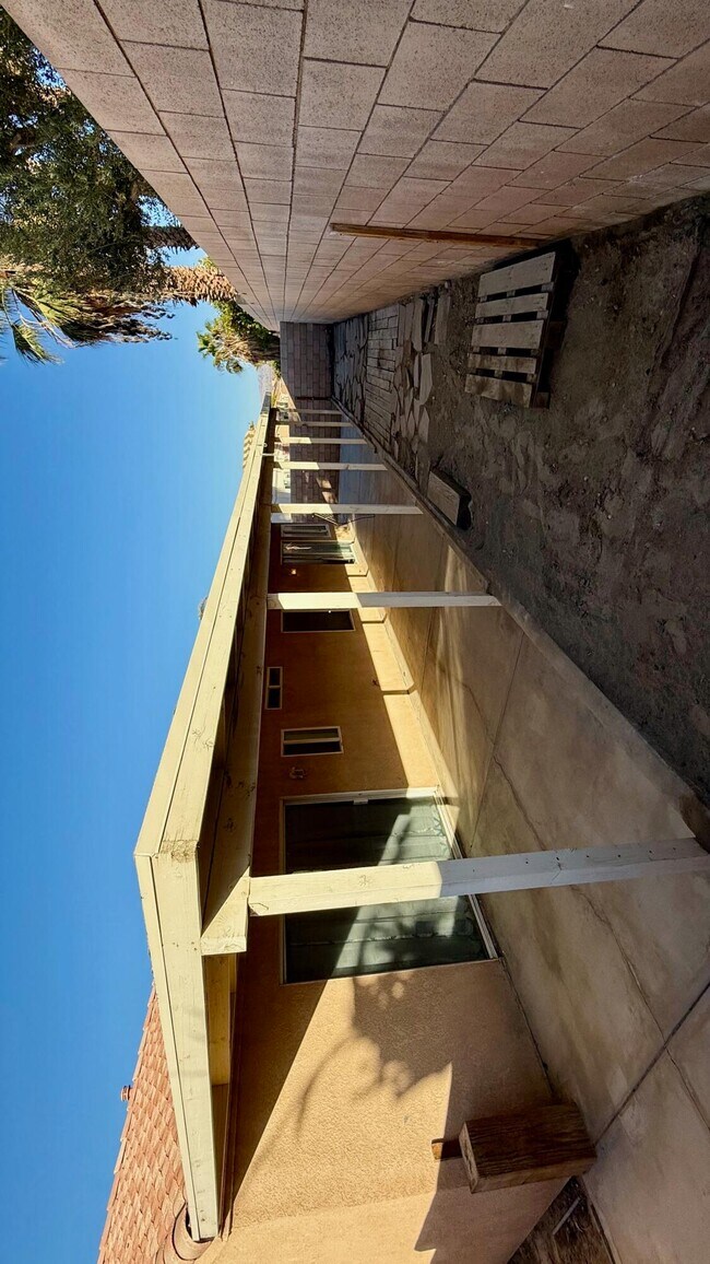 Building Photo - 82259 Calico Ave