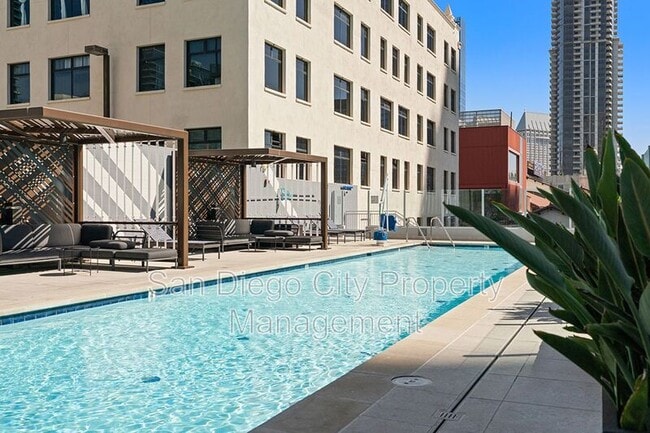 Building Photo - 1262 Kettner Blvd