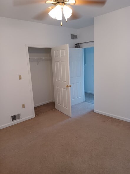 Building Photo - 136 Boggs Ave