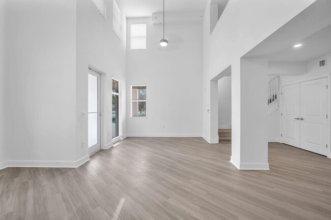 Building Photo - 4515 Main St