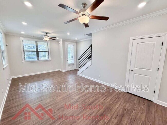 Building Photo - 82 N Rembert St