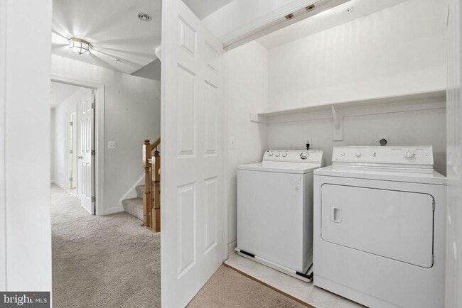 Building Photo - 1806 Brentridge St