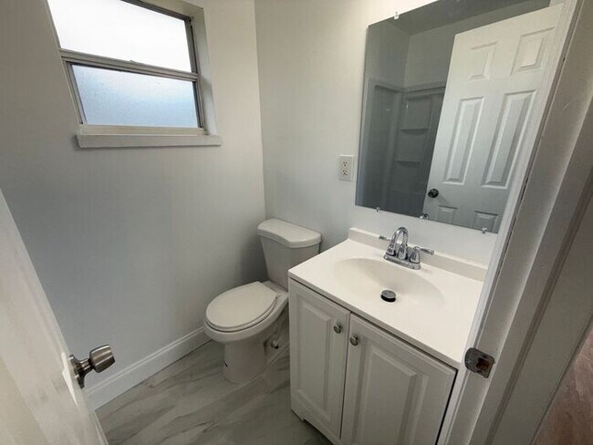 Building Photo - Groveland Home on large lot-$500 OFF FIRST MONTH'S RENT