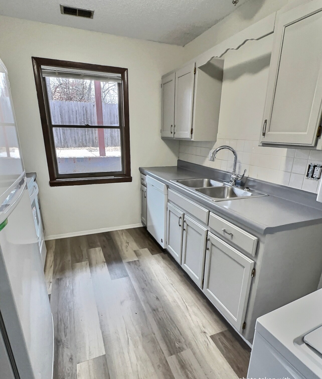 Building Photo - 822 Fremont St