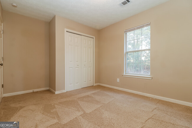 Building Photo - 10631 Cherry Cove