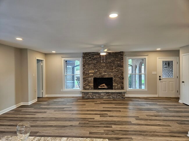 Building Photo - 9614 Heritage Ln