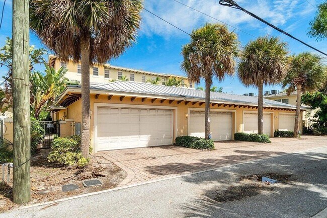 Building Photo - 811 S Federal Hwy