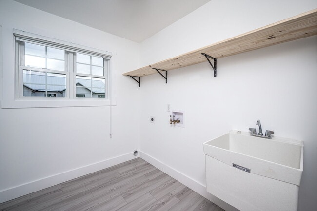 Interior Photo - Black Diamond Apartment Homes