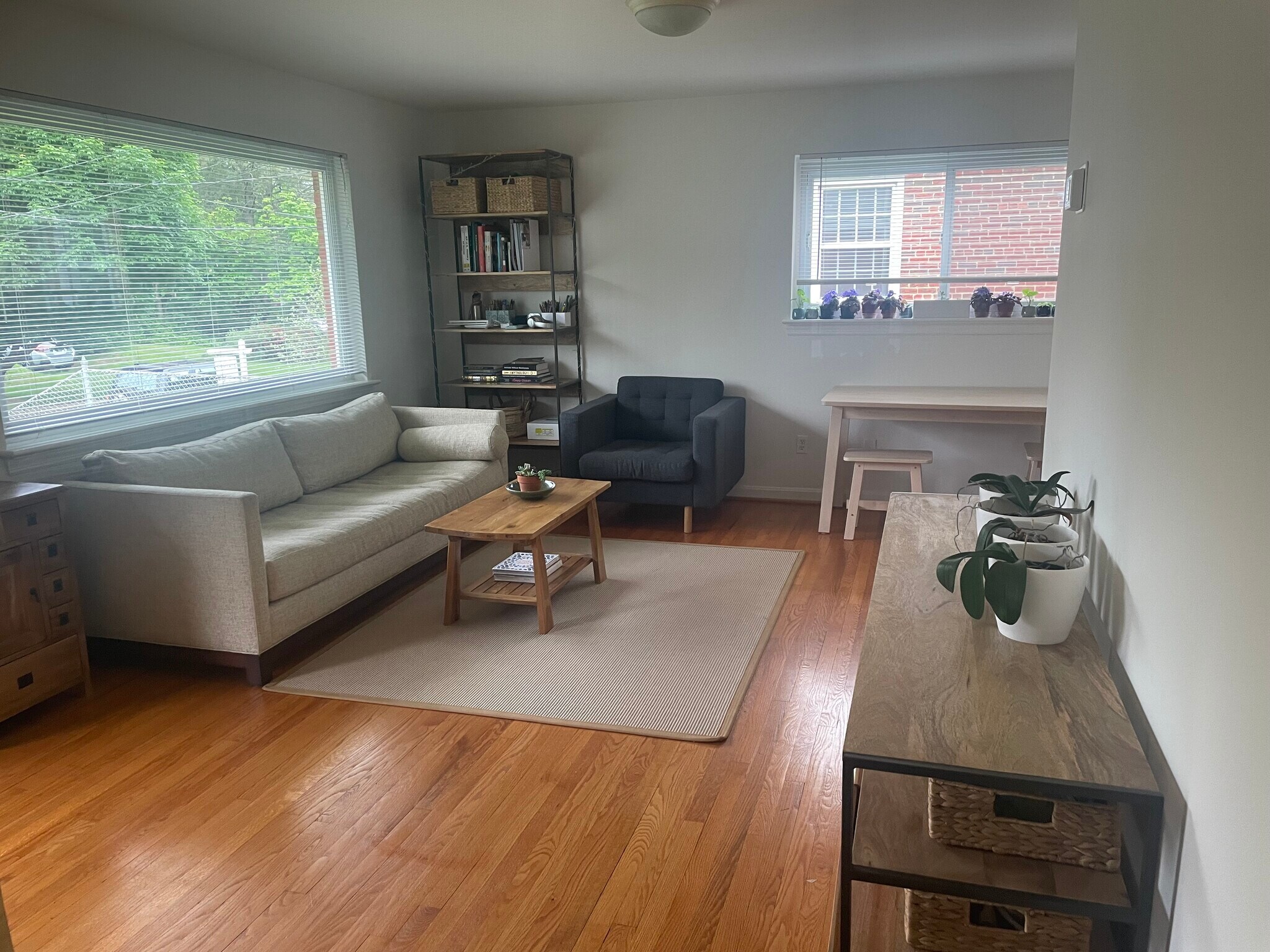 Foyer to Living Room. Great light! Wood floors - 9707 Bristol Ave