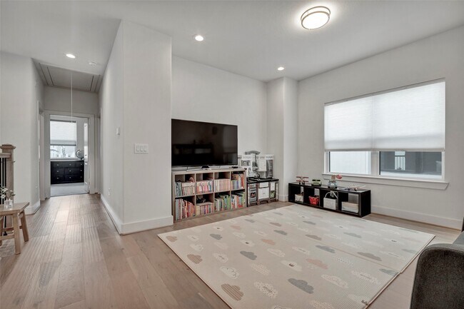 Building Photo - 8706 Ojeman Crk Ln