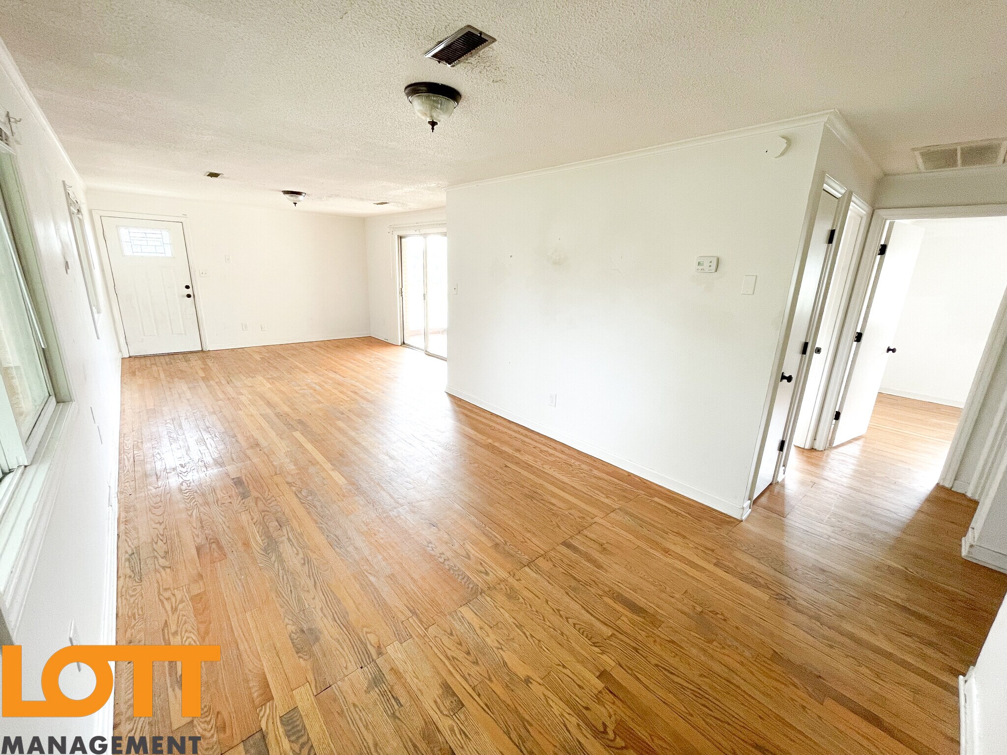 Building Photo - 120 Pueblo St #D