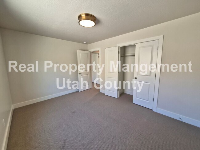 Building Photo - 2172 Cape Fox Way