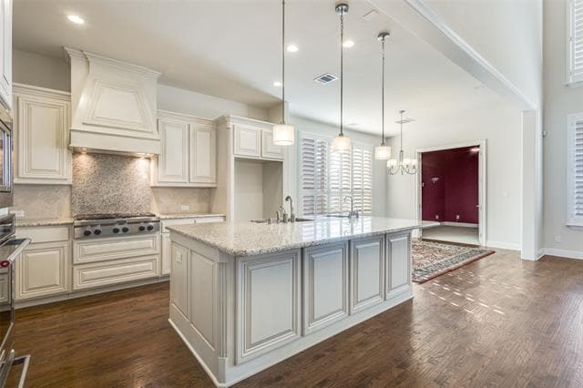 Building Photo - 1407 Bridle Blvd