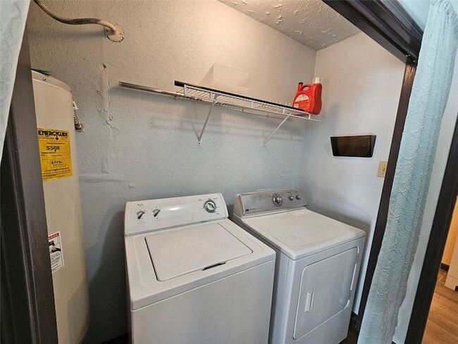 Building Photo - 8319 Wind Veil Dr