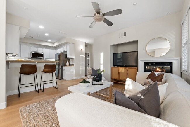 Building Photo - Bright and Open 2BD/2BA Condo at the Courtyards at Dublin Ranch Villages!