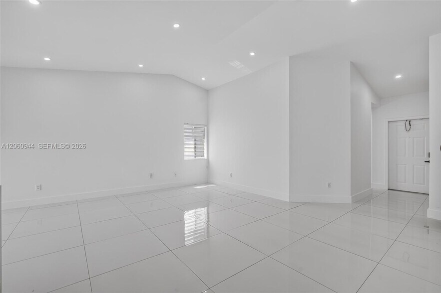 Building Photo - 15772 SW 74th Ln