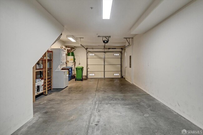 Building Photo - 268 Friedell St