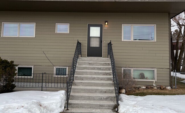 Building Photo - 302-308 N 11th Ave