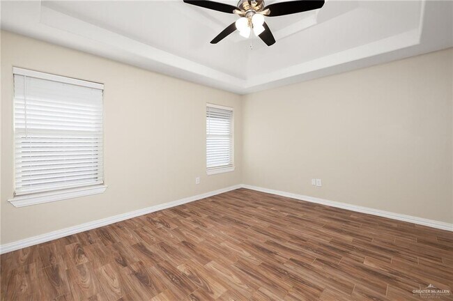 Building Photo - 17 N Popotillo Ave